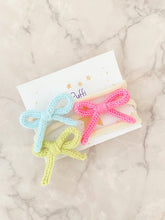 Cargar imagen en el visor de la galería, Banditas moño crochet