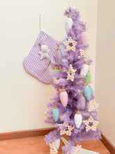 Cargar imagen en el visor de la galería, Árbol de navidad pastel