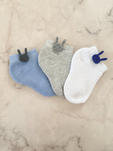 Cargar imagen en el visor de la galería, Puffi Socks personalizado Conejito para niños (1 par)