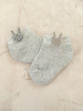 Cargar imagen en el visor de la galería, Puffi Socks personalizado Conejito para niños (1 par)