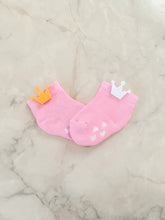 Cargar imagen en el visor de la galería, Puffi Socks personalizado Coronas para niñas (1 par)
