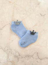Cargar imagen en el visor de la galería, Puffi Socks personalizado Coronas para niños (KIT 3 PARES)