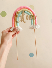 Cargar imagen en el visor de la galería, Cake topper 17 cm arcoíris