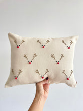Cargar imagen en el visor de la galería, Cojin Rudolph
