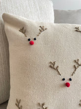 Cargar imagen en el visor de la galería, Cojin Rudolph
