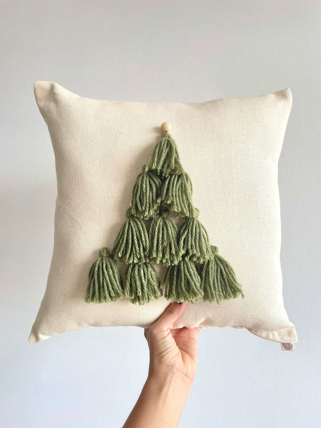 Cojin Pine Tree