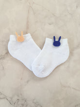 Cargar imagen en el visor de la galería, Puffi Socks personalizado Conejito para niños (1 par)
