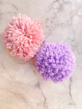 Cargar imagen en el visor de la galería, Pompon EXTRA GRANDE// Diferentes colores

